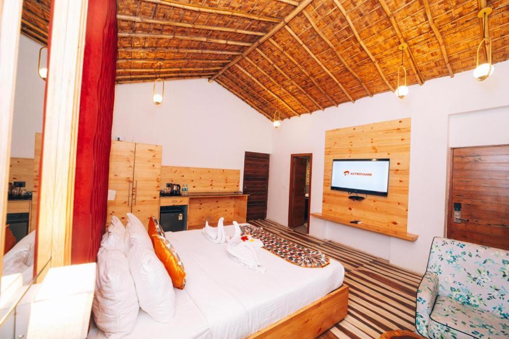 5 Senses Corbett Richness Luxuries Resort ! Destination Wedding & Corporate Events Ramnagar  Bagian luar foto